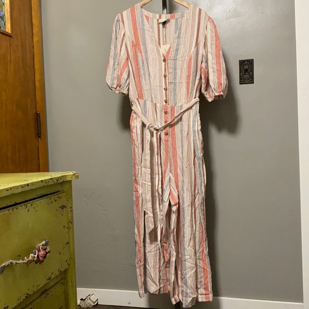 Universal Thread XL Stripe romper with pockets